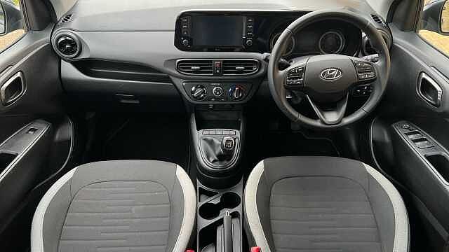 Hyundai i10 1.0 SE Connect Hatchback 5dr Petrol Manual Euro 6 (s/s) (67 ps)