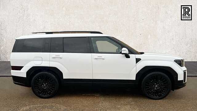 Hyundai SANTA FE 1.6 T-GDi 13.8kWh Calligraphy SUV 5dr Petrol Plug-in Hybrid Auto 4WD Euro 6 (s/s Creamy White Matte