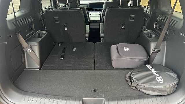 Hyundai SANTA FE 1.6 T-GDi 13.8kWh Calligraphy SUV 5dr Petrol Plug-in Hybrid Auto 4WD Euro 6 (s/s Creamy White Matte