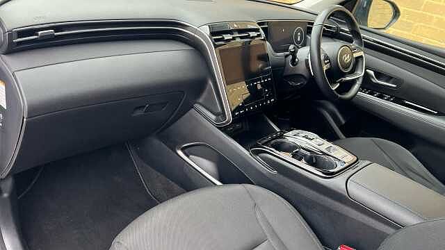 Hyundai TUCSON 1.6 h T-GDi SE Connect SUV 5dr Petrol Hybrid Auto Euro 6 (s/s) (230 ps) Atlas White