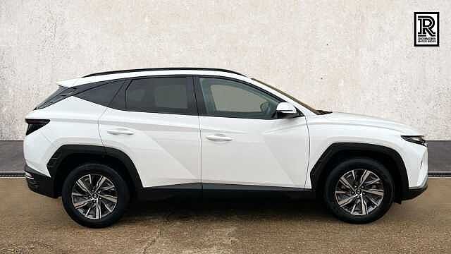 Hyundai TUCSON 1.6 h T-GDi SE Connect SUV 5dr Petrol Hybrid Auto Euro 6 (s/s) (230 ps) Atlas White