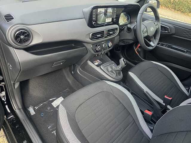 Hyundai I10 1.0 Advance Hatchback 5dr Petrol Auto Euro 6 (s/s) (63 ps) PHANTOM BLACK