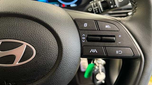 Hyundai BAYON 1.0 T-GDi Premium SUV 5dr Petrol Manual Euro 6 (s/s) (100 ps) Lucid Lime