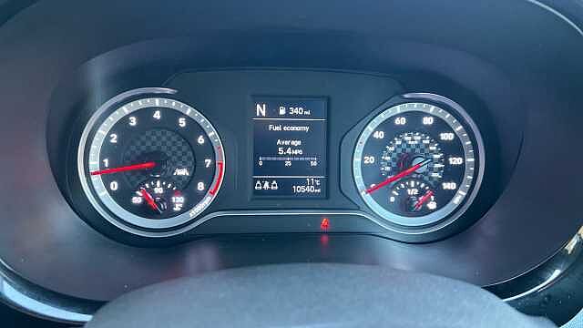 Hyundai i10 1.2 Premium Hatchback 5dr Petrol Auto Euro 6 (s/s) (84 ps)