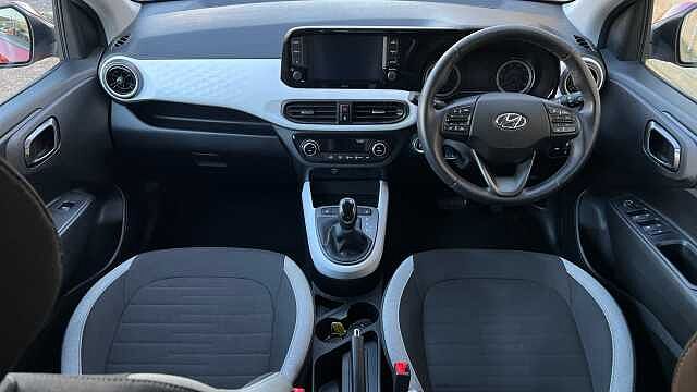 Hyundai i10 1.2 Premium Hatchback 5dr Petrol Auto Euro 6 (s/s) (84 ps)