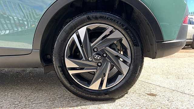 Hyundai BAYON 1.0 T-GDi MHEV SE Connect SUV 5dr Petrol Hybrid Manual Euro 6 (s/s) (100 ps) Mangrove Green