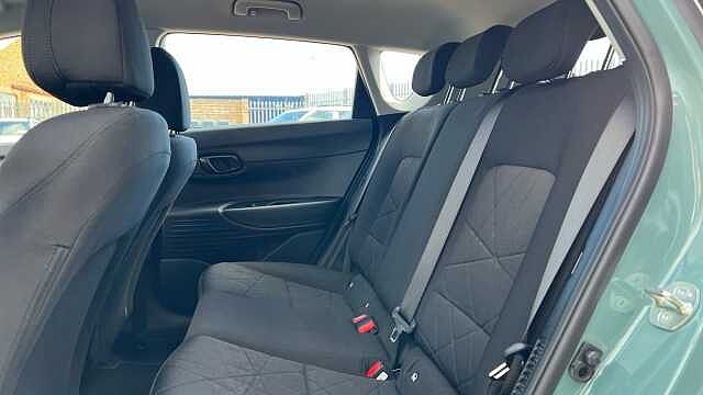 Hyundai BAYON 1.0 T-GDi MHEV SE Connect SUV 5dr Petrol Hybrid Manual Euro 6 (s/s) (100 ps) Mangrove Green