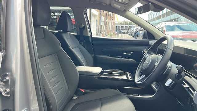 Hyundai TUCSON 1.6 T-GDi Advance SUV 5dr Petrol Hybrid Auto Euro 6 (s/s) (215 ps) Shimmering Slvr