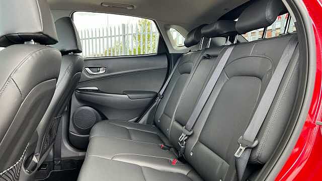 Hyundai KONA 1.0 T-GDi MHEV Ultimate SUV 5dr Petrol Hybrid Manual Euro 6 (s/s) (120 ps)
