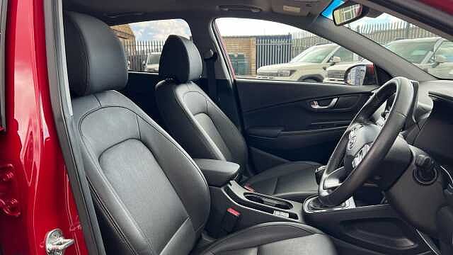Hyundai KONA 1.0 T-GDi MHEV Ultimate SUV 5dr Petrol Hybrid Manual Euro 6 (s/s) (120 ps)