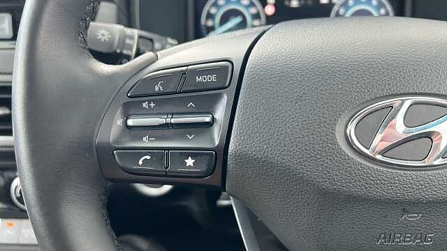 Hyundai KONA 1.0 T-GDi MHEV Ultimate SUV 5dr Petrol Hybrid Manual Euro 6 (s/s) (120 ps)