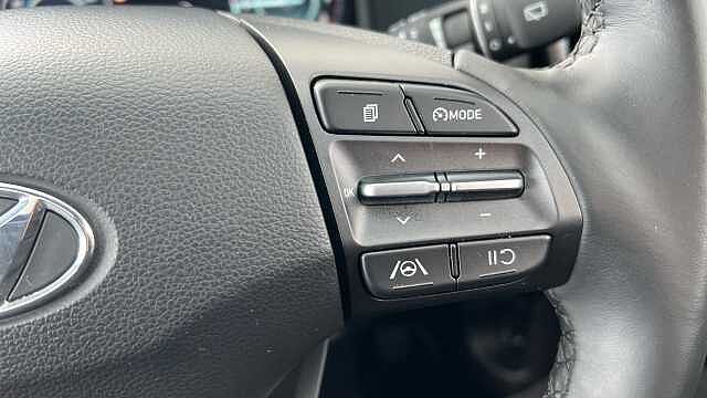 Hyundai KONA 1.0 T-GDi MHEV Ultimate SUV 5dr Petrol Hybrid Manual Euro 6 (s/s) (120 ps)