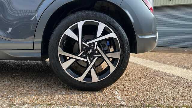 Hyundai KONA 1.0 T-GDi MHEV Ultimate SUV 5dr Petrol Hybrid Manual Euro 6 (s/s) (120 ps) Dark Knight