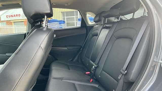 Hyundai KONA 1.0 T-GDi MHEV Ultimate SUV 5dr Petrol Hybrid Manual Euro 6 (s/s) (120 ps) Dark Knight