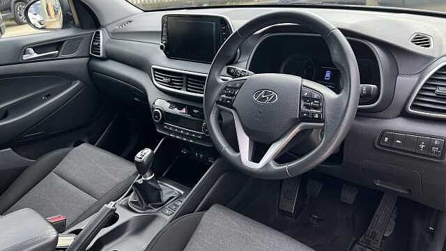 Hyundai TUCSON 1.6 GDi SE Nav SUV 5dr Petrol Manual Euro 6 (s/s) (132 ps) Grey