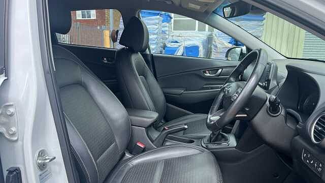 Hyundai KONA 1.0 T-GDi Blue Drive Premium SE SUV 5dr Petrol Manual Euro 6 (s/s) (120 ps)