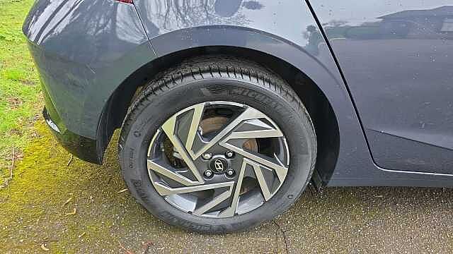 Hyundai I20 1.0 T-GDi Advance Hatchback 5dr Petrol DCT Euro 6 (s/s) (100 ps) Grey