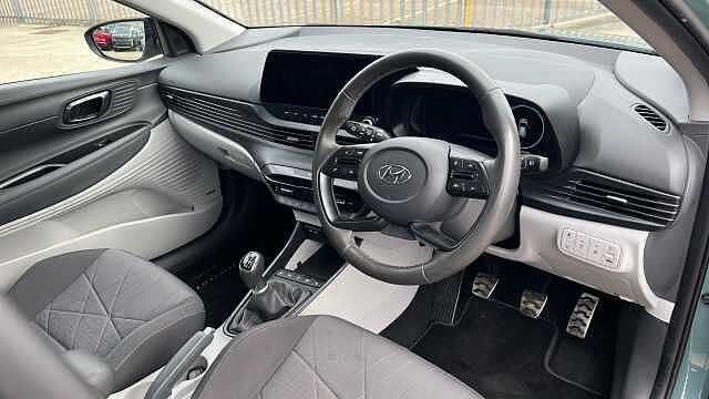 Hyundai BAYON 1.0 T-GDi MHEV Ultimate SUV 5dr Petrol Hybrid Manual Euro 6 (s/s) (120 ps)