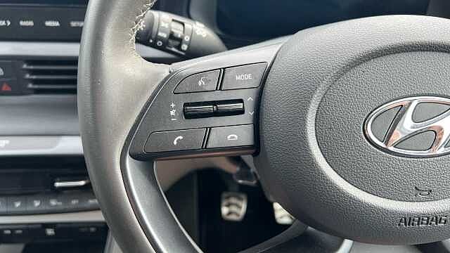 Hyundai BAYON 1.0 T-GDi MHEV Ultimate SUV 5dr Petrol Hybrid Manual Euro 6 (s/s) (120 ps)