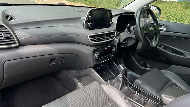 Hyundai TUCSON 1.6 GDi Premium SUV 5dr Petrol Manual Euro 6 (s/s) (132 ps)