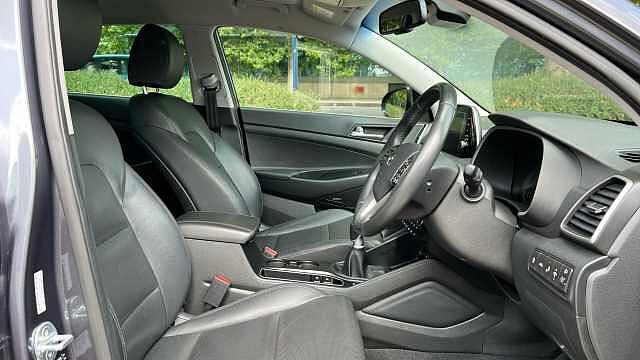 Hyundai TUCSON 1.6 GDi Premium SUV 5dr Petrol Manual Euro 6 (s/s) (132 ps)
