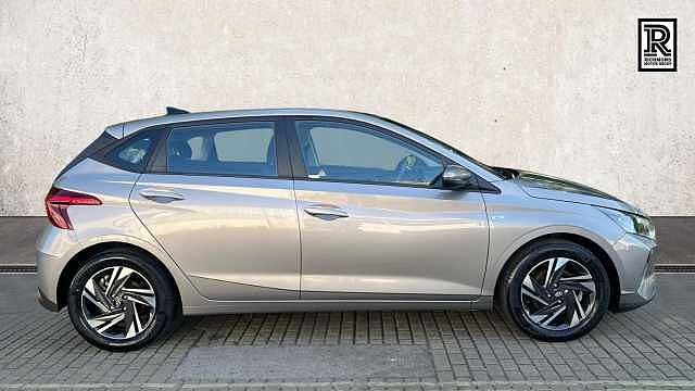 Hyundai I20 1.0 T-GDi MHEV SE Connect Hatchback 5dr Petrol Hybrid Manual Euro 6 (s/s) (100 p Brown