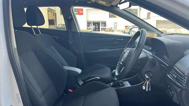 Hyundai I20 1.0 T-GDi Premium Hatchback 5dr Petrol Manual Euro 6 (s/s) (100 ps) Atlas White