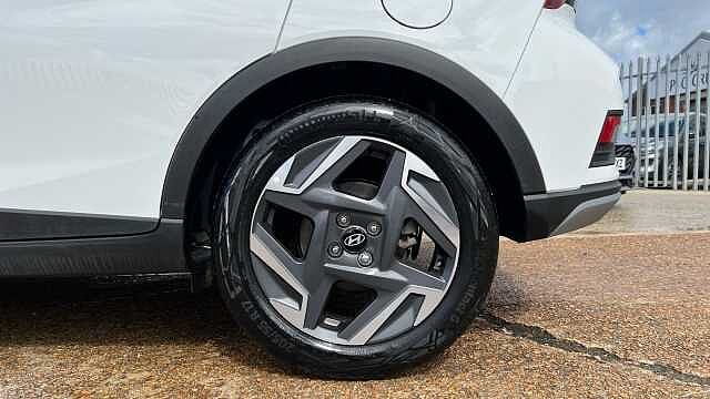 Hyundai BAYON 1.0 T-GDi Ultimate SUV 5dr Petrol Manual Euro 6 (s/s) (100 ps)