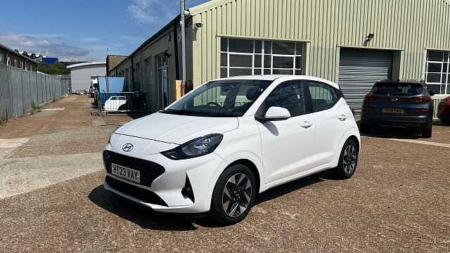 Hyundai I10 1.0 Advance Hatchback 5dr Petrol Manual Euro 6 (s/s) (67 ps) Atlas White