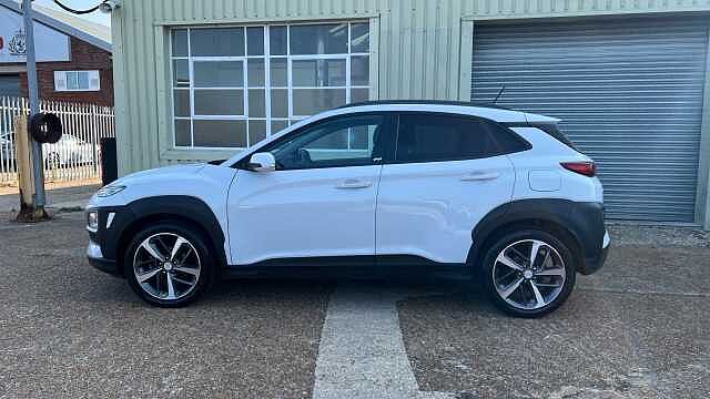 Hyundai KONA 1.0 T-GDi Play SUV 5dr Petrol Manual Euro 6 (s/s) (120 ps) White