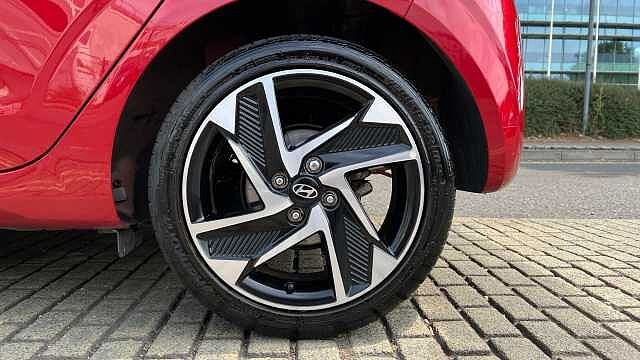 Hyundai I10 1.2 Premium Hatchback 5dr Petrol Auto Euro 6 (s/s) (79 ps) Dragon Red