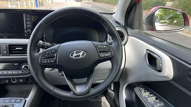 Hyundai I10 1.2 Premium Hatchback 5dr Petrol Auto Euro 6 (s/s) (79 ps) Dragon Red