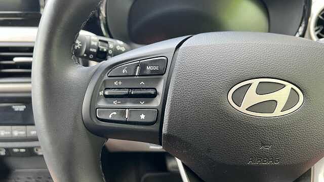 Hyundai I10 1.2 Premium Hatchback 5dr Petrol Auto Euro 6 (s/s) (79 ps) Dragon Red