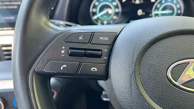 Hyundai I20 1.0 T-GDi MHEV SE Connect Hatchback 5dr Petrol Hybrid DCT Euro 6 (s/s) (100 ps) Red