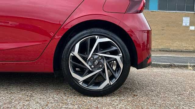 Hyundai i20 1.0 T-GDi MHEV Premium Hatchback 5dr Petrol Hybrid DCT Euro 6 (s/s) (100 ps)