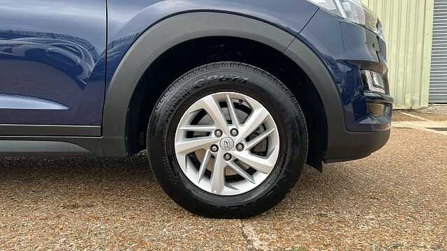 Hyundai TUCSON 1.6 GDi S Connect SUV 5dr Petrol Manual Euro 6 (s/s) (132 ps) Blue