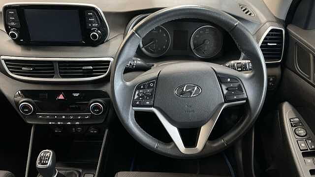 Hyundai TUCSON 1.6 GDi S Connect SUV 5dr Petrol Manual Euro 6 (s/s) (132 ps) Blue
