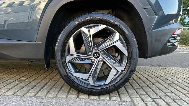 Hyundai TUCSON 1.6 h T-GDi Premium SUV 5dr Petrol Hybrid Auto Euro 6 (s/s) (230 ps)