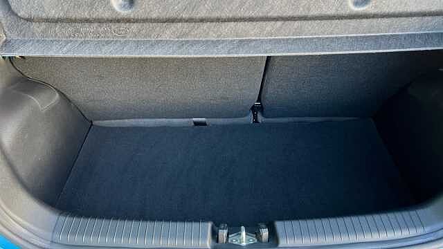 Hyundai i10 1.0 SE Connect Hatchback 5dr Petrol Manual Euro 6 (s/s) (67 ps)