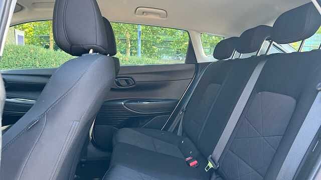 Hyundai BAYON 1.0 T-GDi MHEV SE Connect SUV 5dr Petrol Hybrid DCT Euro 6 (s/s) (100 ps)