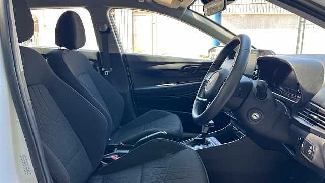 Hyundai BAYON 1.0 T-GDi MHEV SE Connect SUV 5dr Petrol Hybrid DCT Euro 6 (s/s) (100 ps)