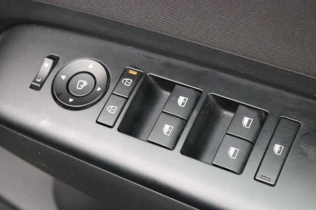 Hyundai KONA 65.4kWh Advance Auto 5dr