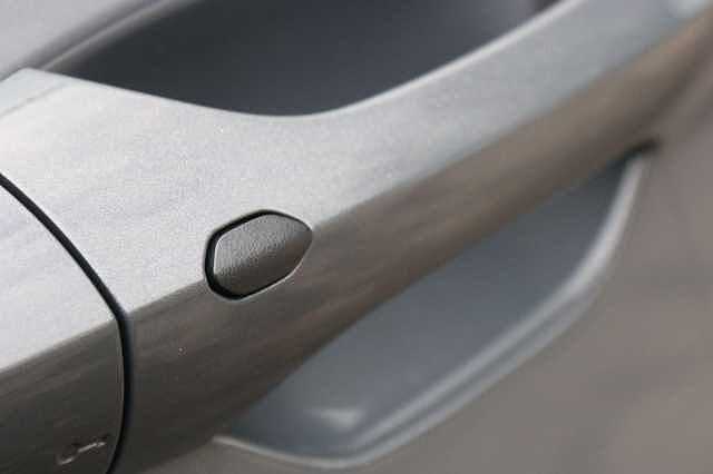 Hyundai KONA 65.4kWh Advance Auto 5dr