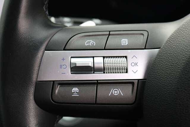Hyundai KONA 65.4kWh Advance Auto 5dr