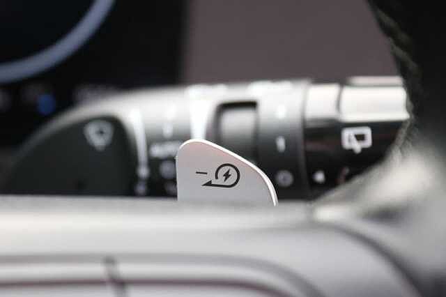 Hyundai KONA 65.4kWh Advance Auto 5dr