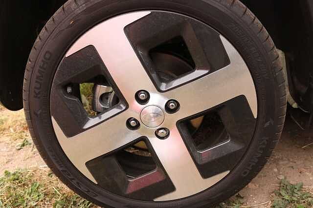 Hyundai INSTER Long Range 49kWh 02 Auto 5dr