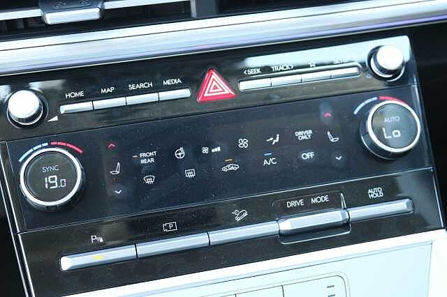 Hyundai Santa Fe 1.6 h T-GDi Premium Auto Euro 6 (s/s) 5dr (7Seat)