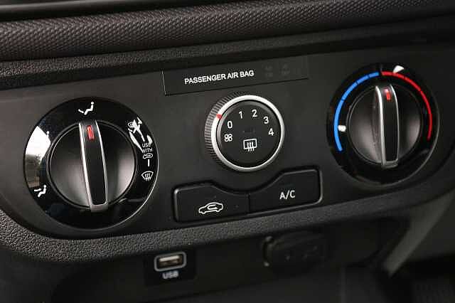 Hyundai i10 1.0 SE Connect Euro 6 (s/s) 5dr