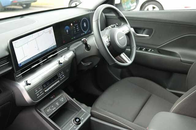 Hyundai KONA 48.4kWh Advance Auto 5dr