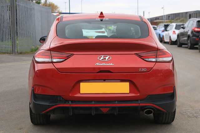 Hyundai I30 1.4 T-GDi N Line + Fastback DCT Euro 6 (s/s) 5dr Red